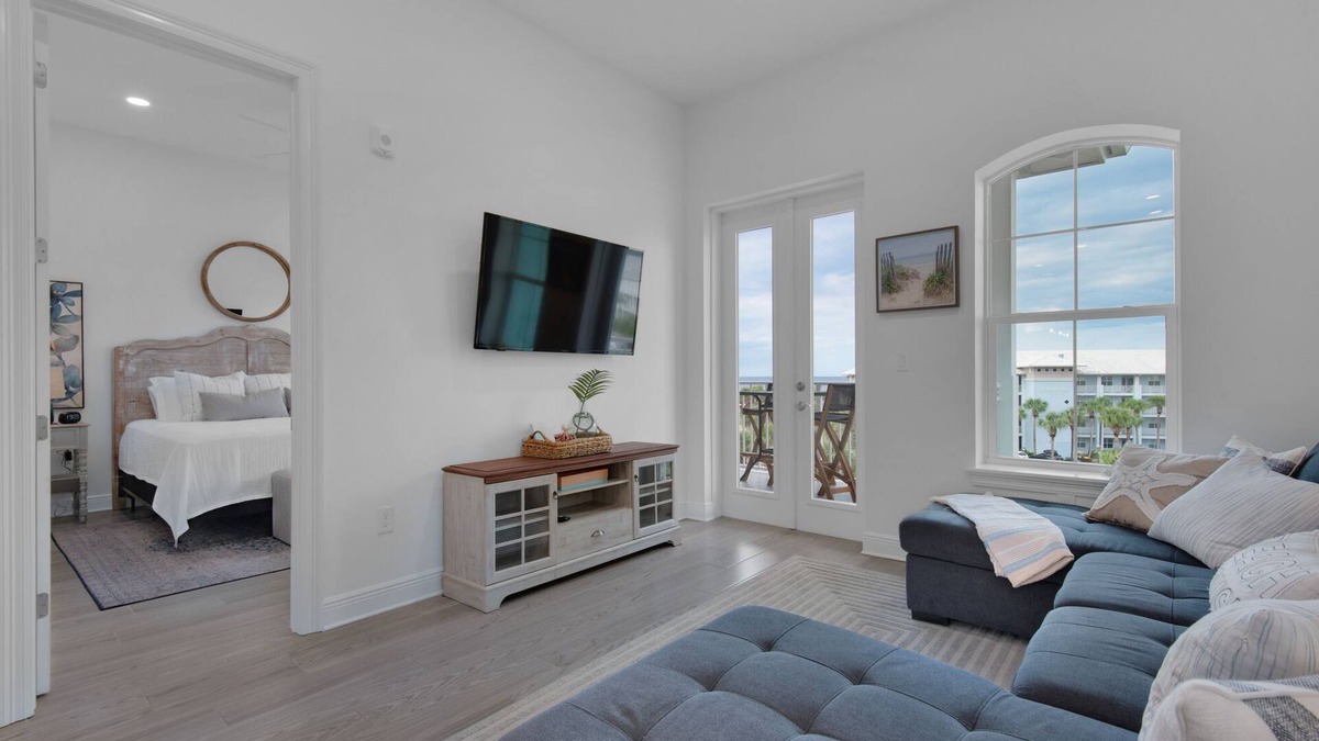 Gulf Place Condo | Immaculate Condo at Gulf Place Residences