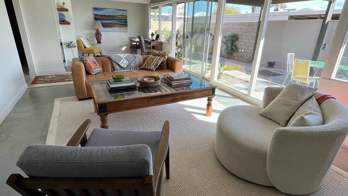 Racquet Club Estates Condo | Immaculately restored mid-century modern 2-Bedroom condo in Palm Springs