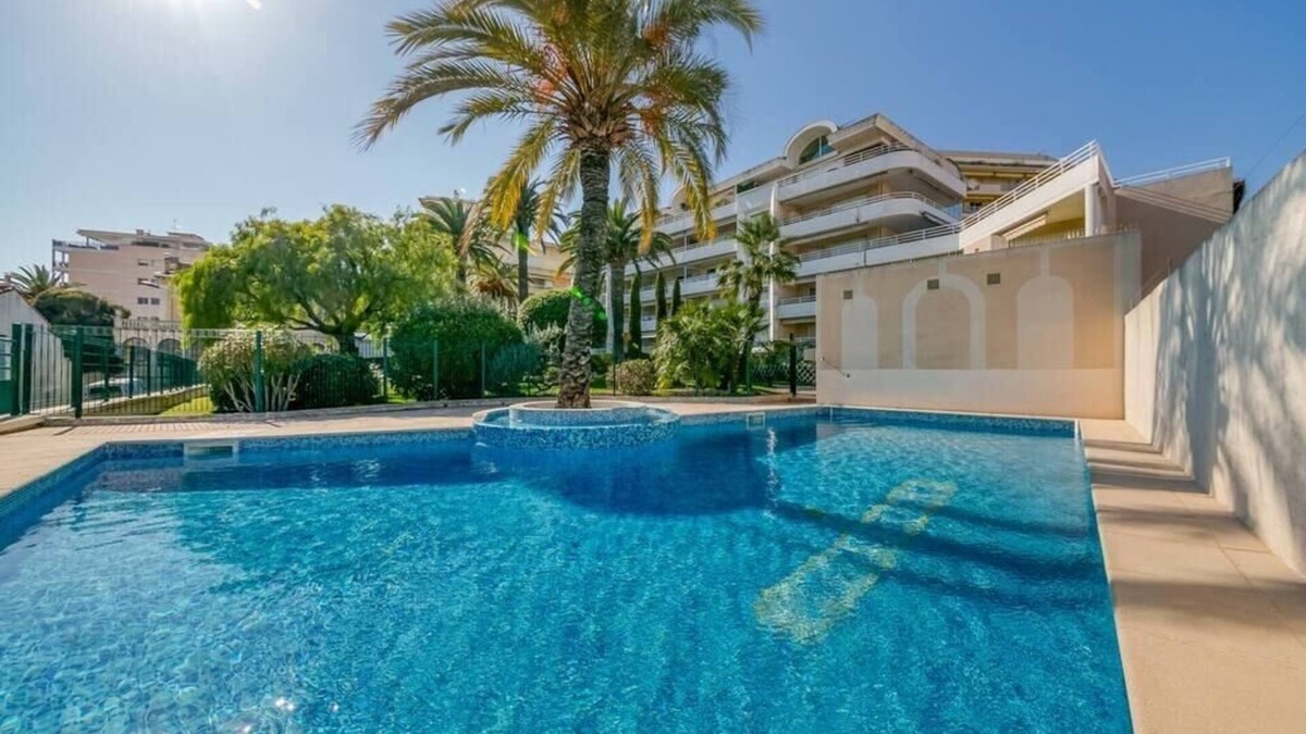 Cannes City Centre Apartment | Immogroom - Sea view - Swimming Pool - Terrace