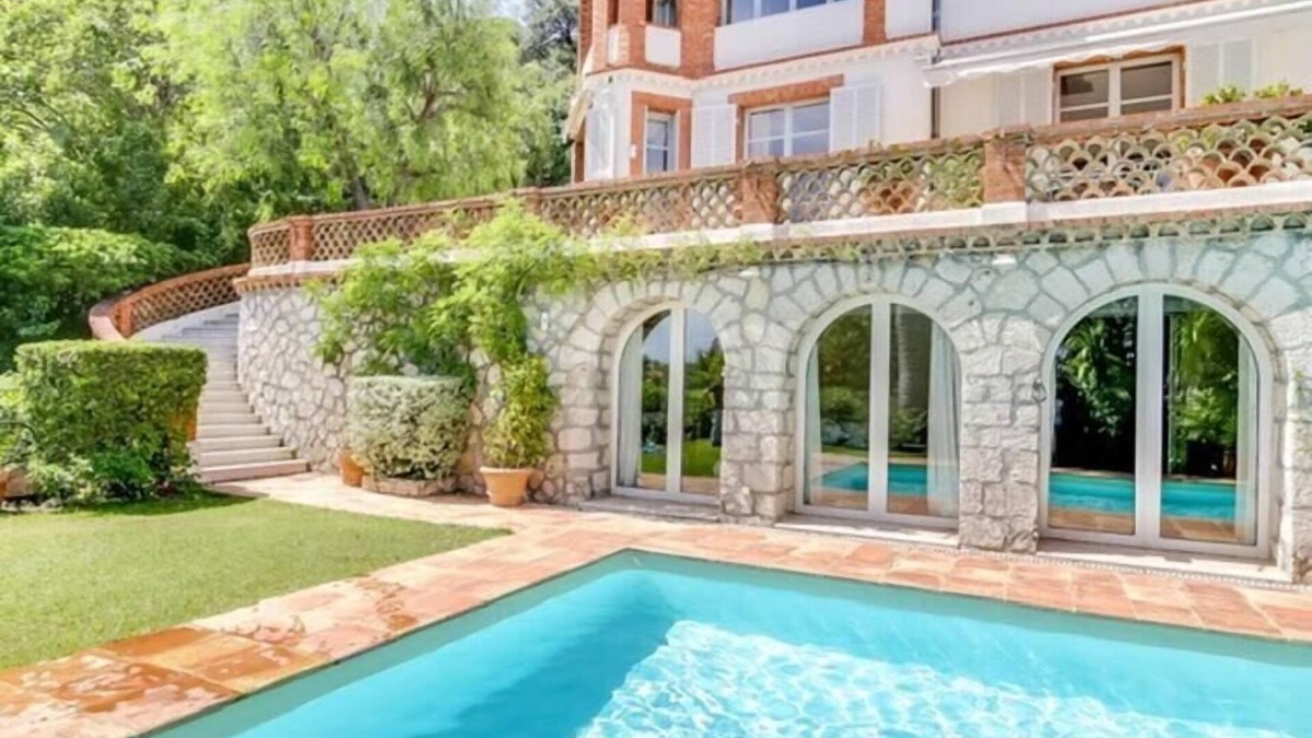 Cannes La Bocca Villa | Immogroom - Villa - Pool - Terrace - Sea view - AC