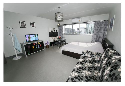 Ban Mai Apartment | Impact Arena C3 Milo