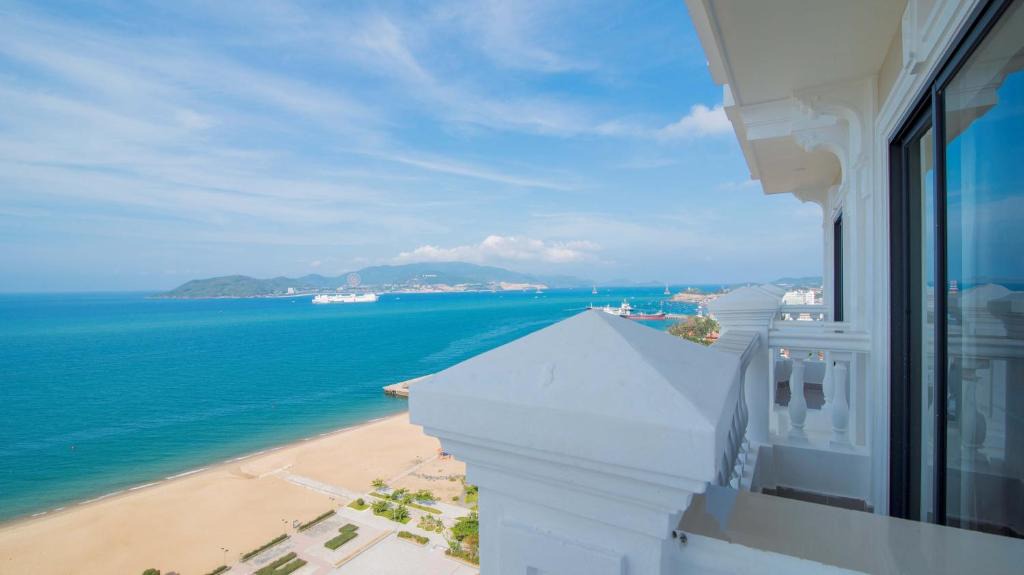 Tran Phu Beach Hotel | Imperial Nha Trang