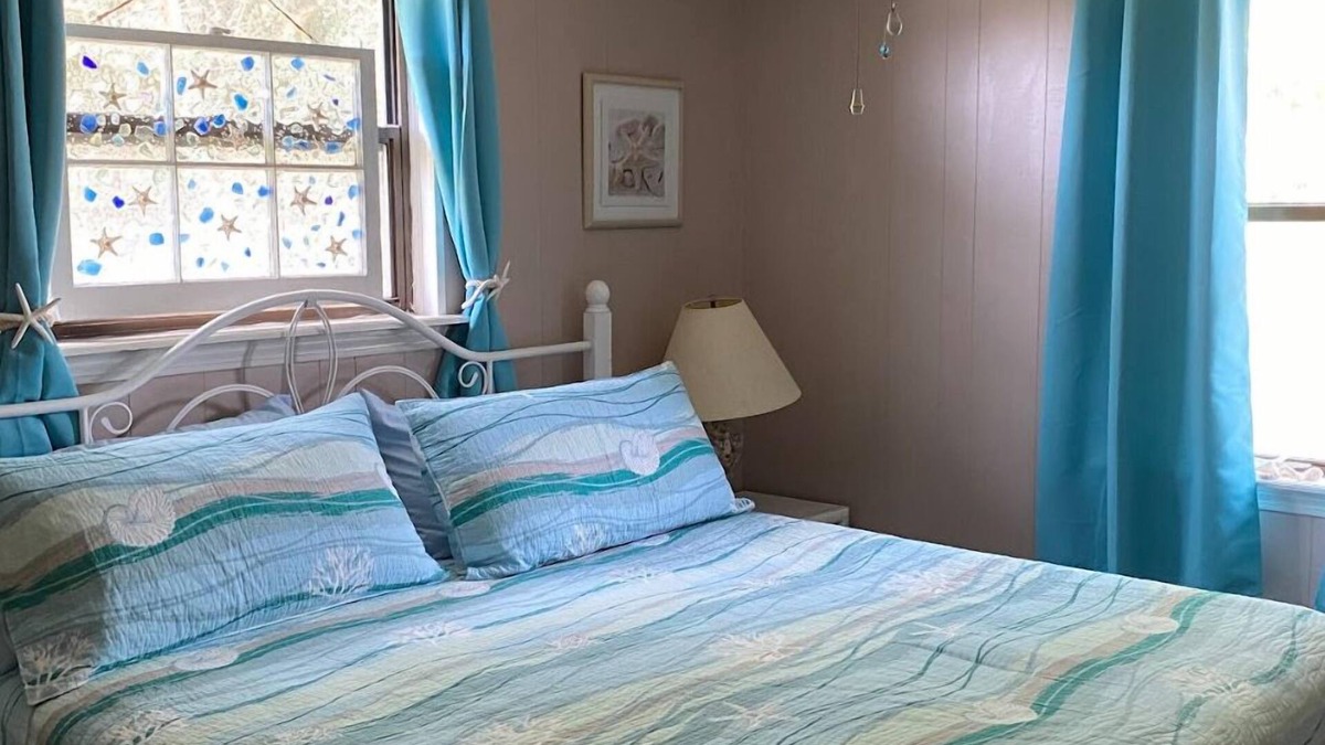 Sea Scape House | Impossible Dream -4-bedroom Classic Beach House,