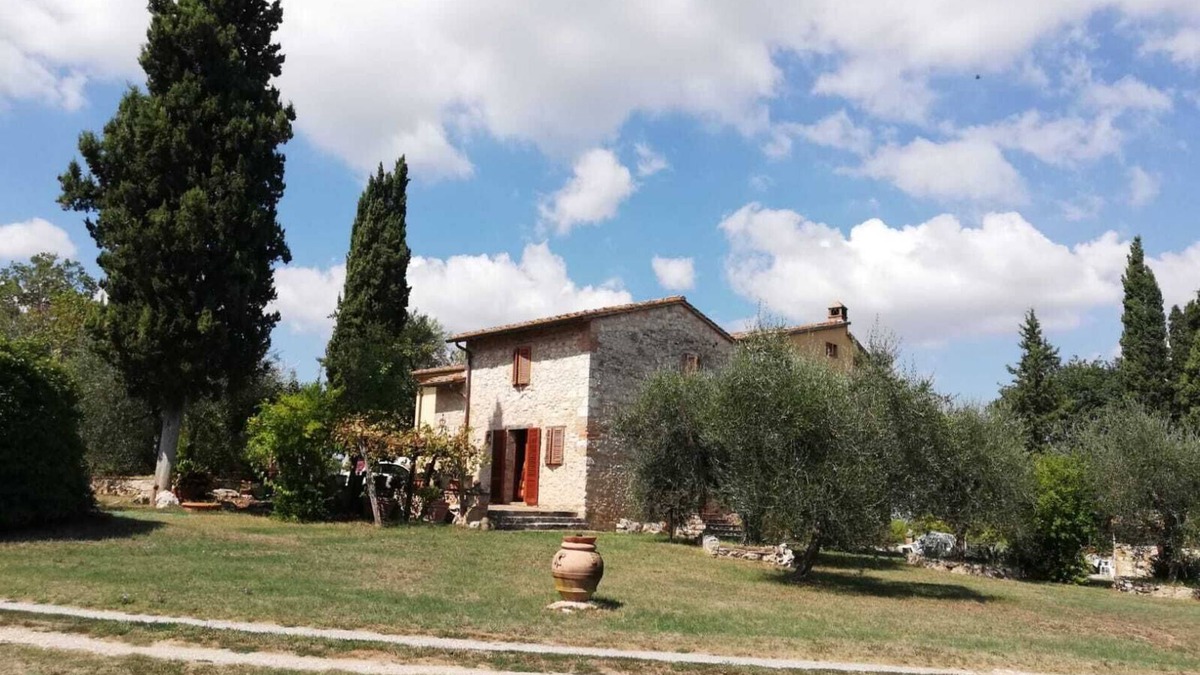 Colle di Val d'Elsa Cottage | In Chianti along the Francigena - La Voliera Country House