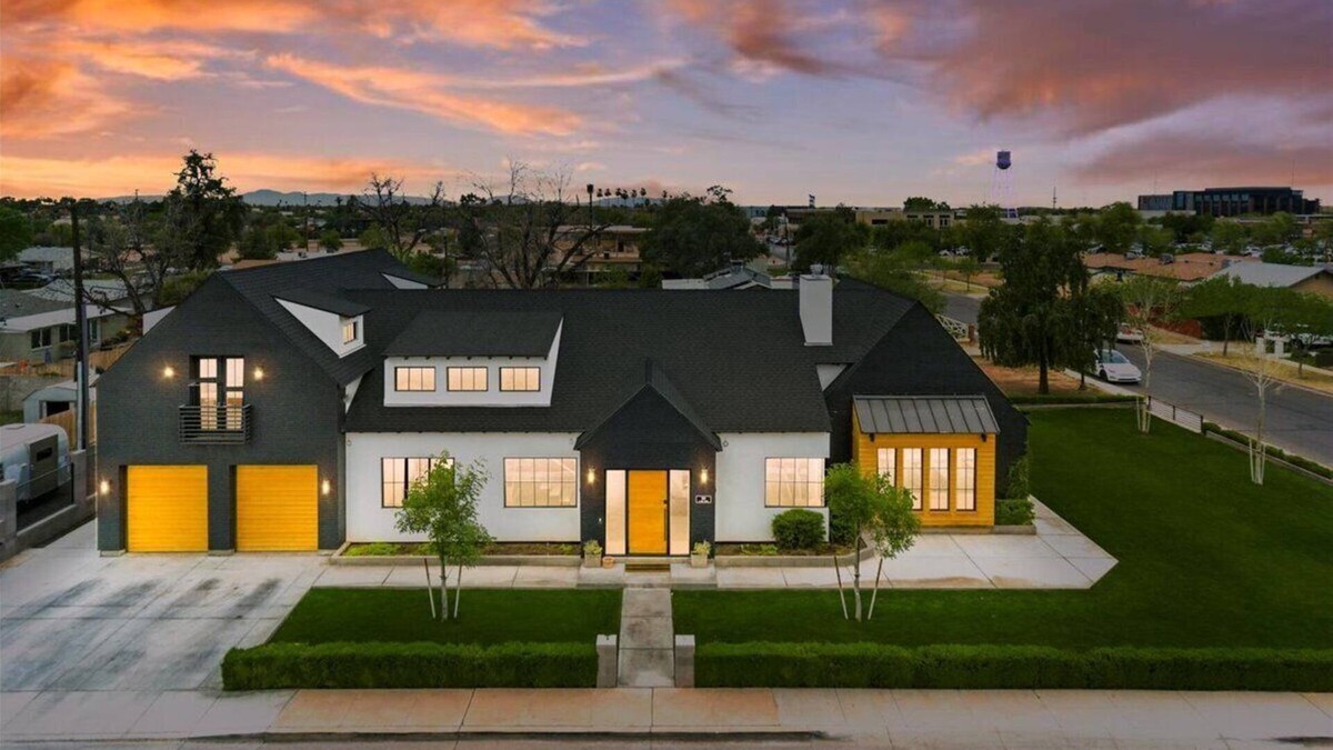 Gilbert House | IN DT Gilbert - 4500 Sqft Luxury Estate w/Casita