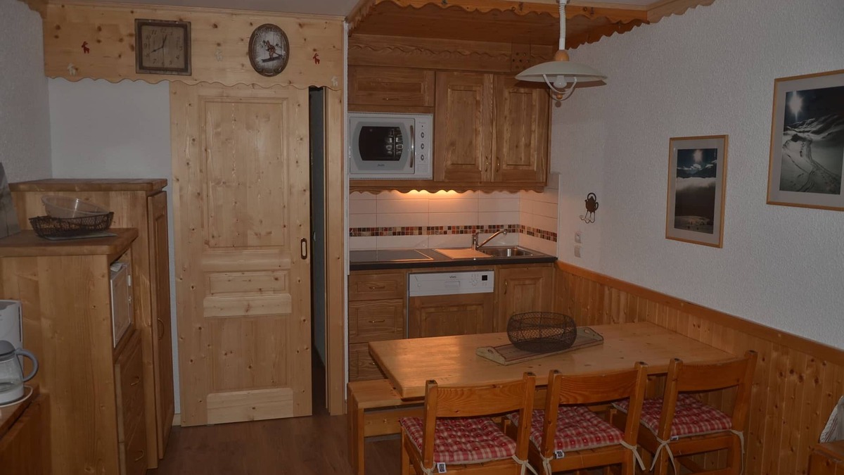 Meribel-Mottaret Apartment | In Méribel Mottaret, comfortable 2-room apartment, classified 2 stars