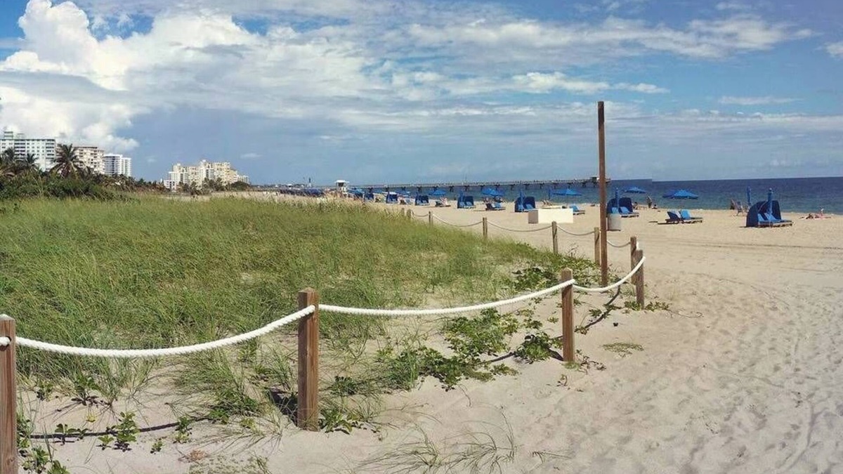 Pompano Beach Condo | In New Beautiful " Pompano Beach " central quiet location