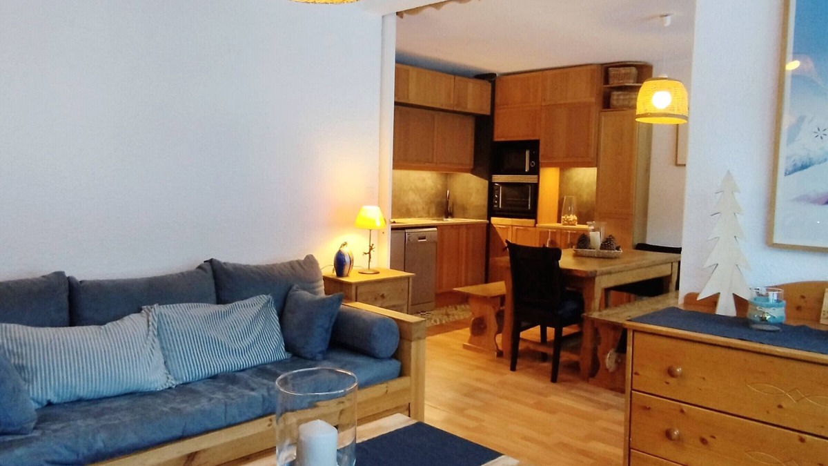 Prapoutel Apartment | In Prapoutel: 2-room cabin, ski-in/ski-out, balcony, 4th floor