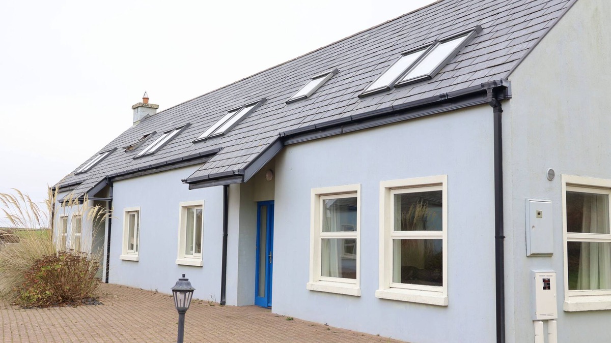 Doolin Cottage | In the center of Doolin Village