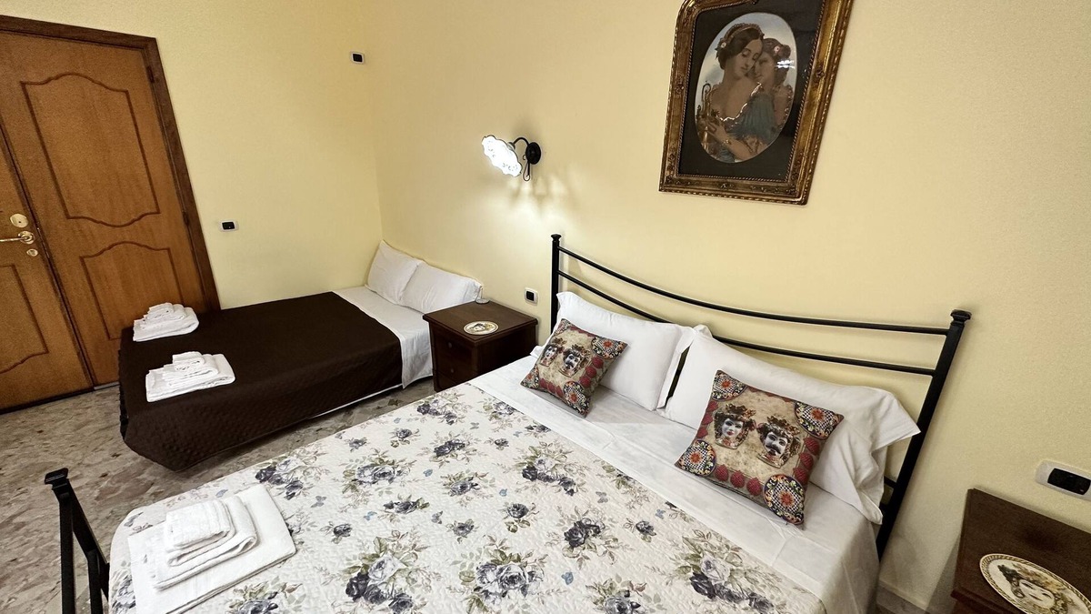 Gela Bed & Breakfast | In the center of Gela with a panoramic terrace and to 350 meters from the beach