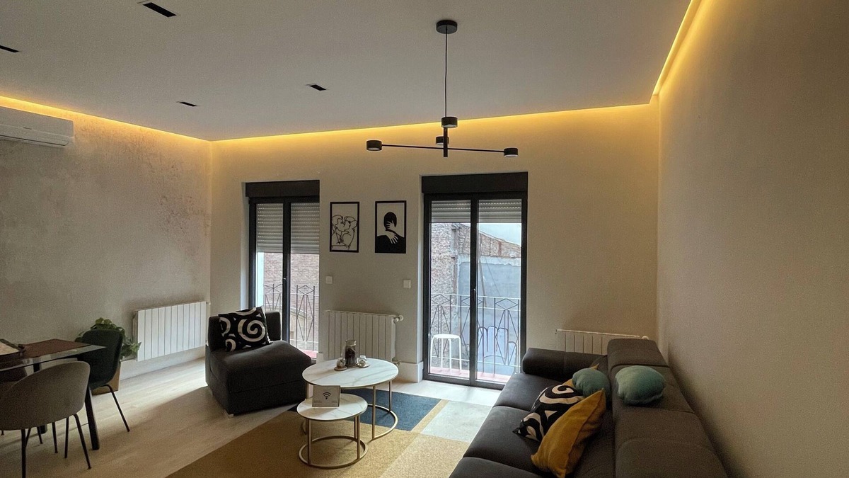 Barrio de La Latina Apartment | In the heart of Madrid - 6 people - 3bedrooms, 2 bathrooms