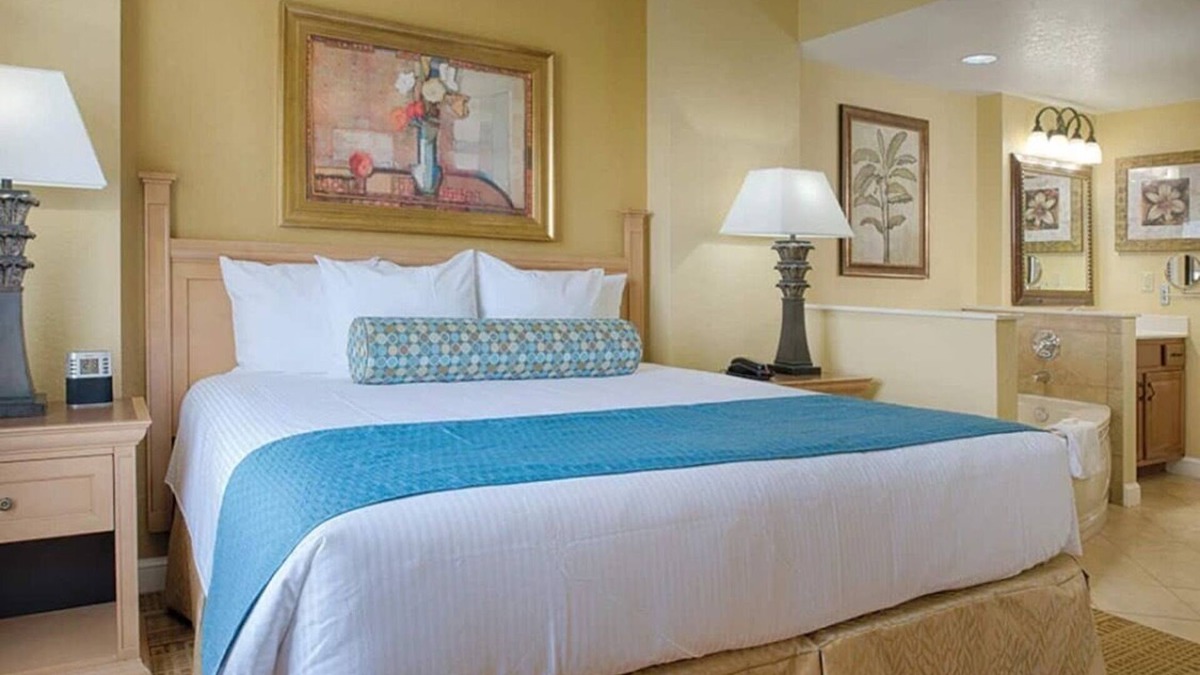 Kissimmee Resort | In the heart of the Disney area , espectacular resort , Gold crown