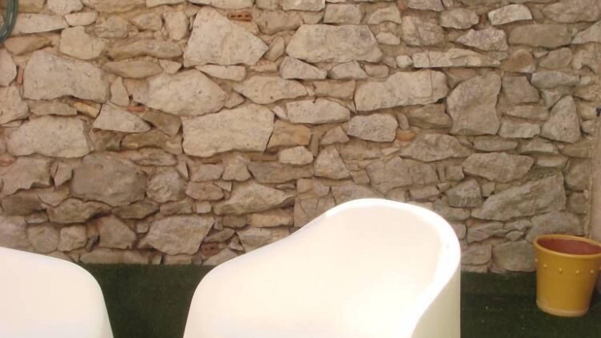 Gruissan Apartment | In the heart of the historic village of Gruissan near the beach of the chalets