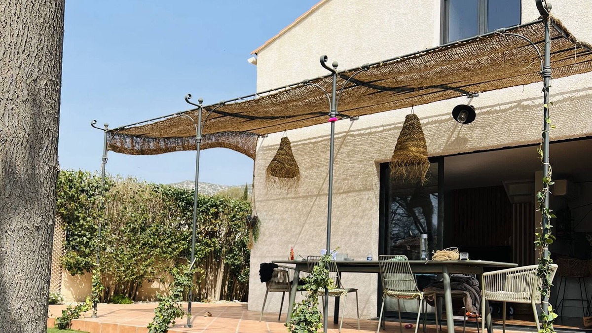 Gemenos Villa | In the heart of the village of Gémenos (15 min from Cassis)