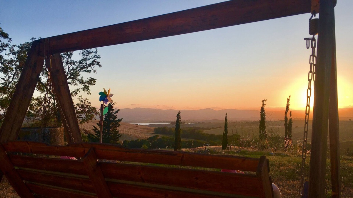 Santa Luce House | In the Heart of Tuscany, fabulous Farmhouse surrounded by greenery and with every comfort!