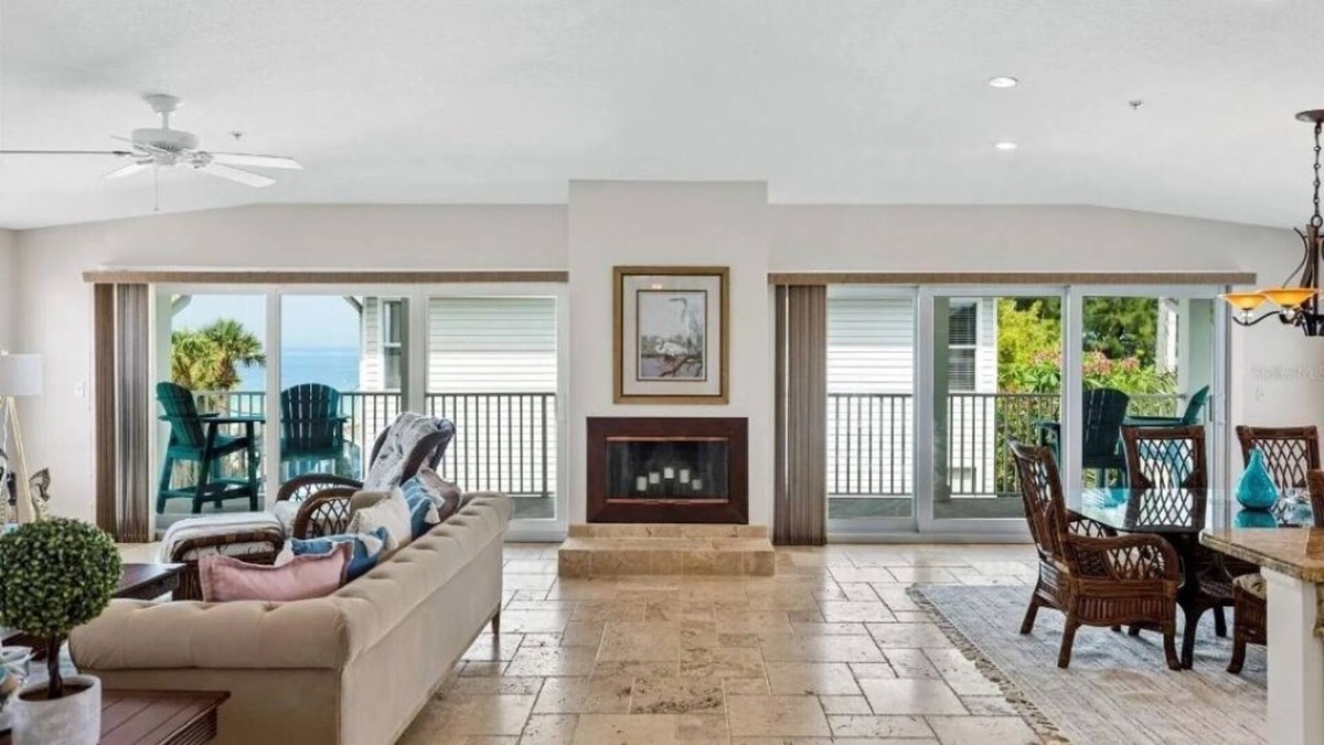 Independence Square Condo | In The Heart of IRB! Oceanfront! Blue Moon Sleeps 9 with Spectacular View!
