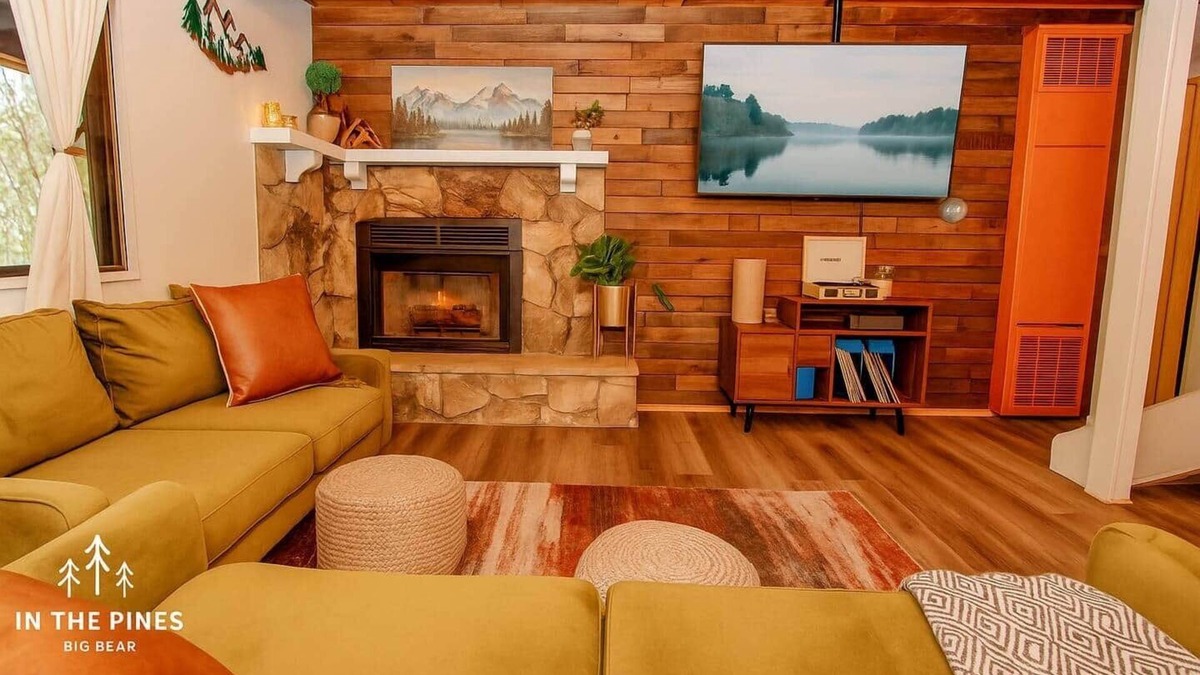 Fawnskin Cabin | In the Pines | Luxury Forrest Cabin *Pet Friendly