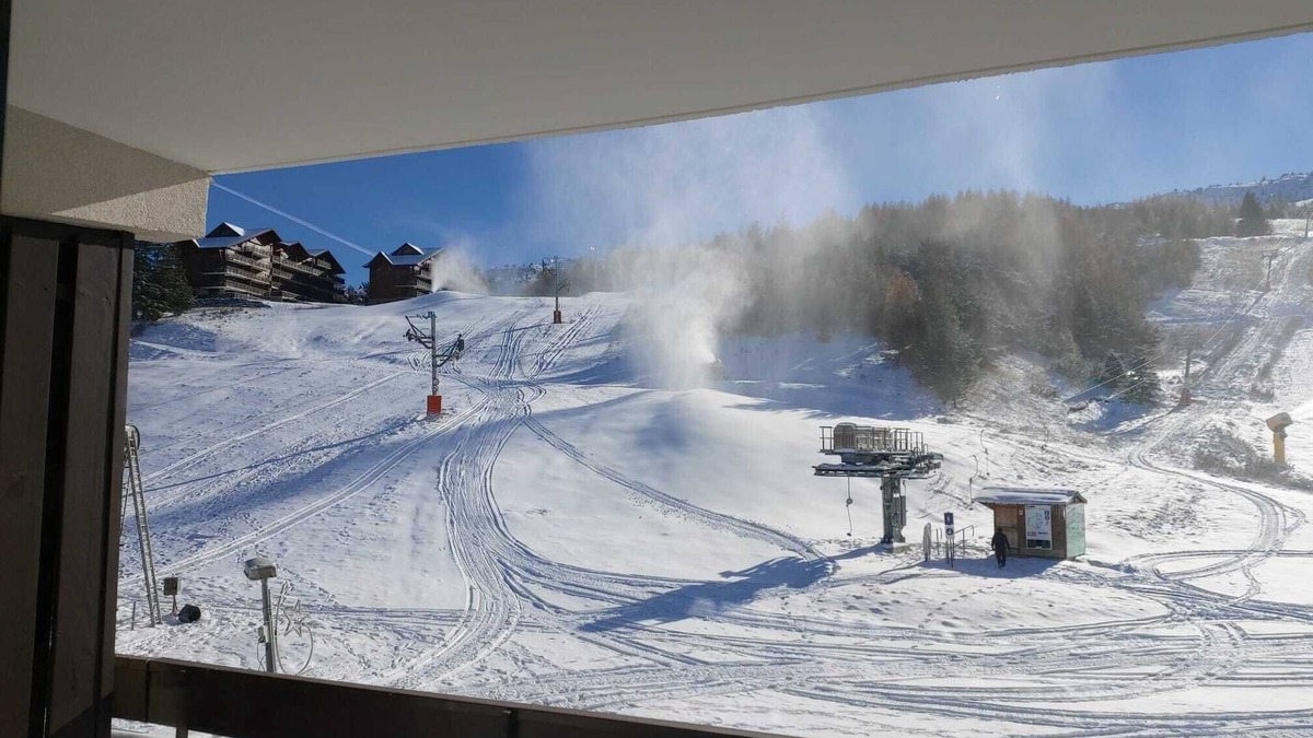 La Joue du Loup Apartment | In the sun at the foot of the slopes!