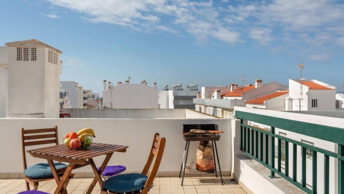 Vila Real Santo Antonio Apartment | Inara & Mayra's Home by Interhome