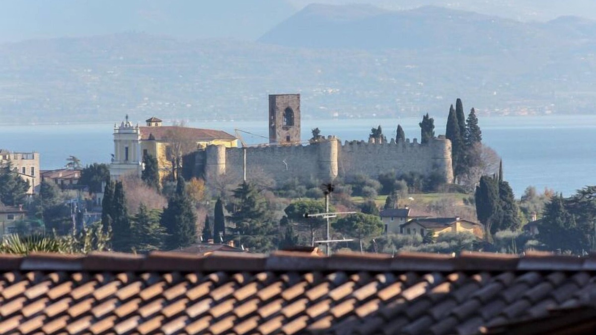 Soiano del Lago House | Incantevole by Interhome