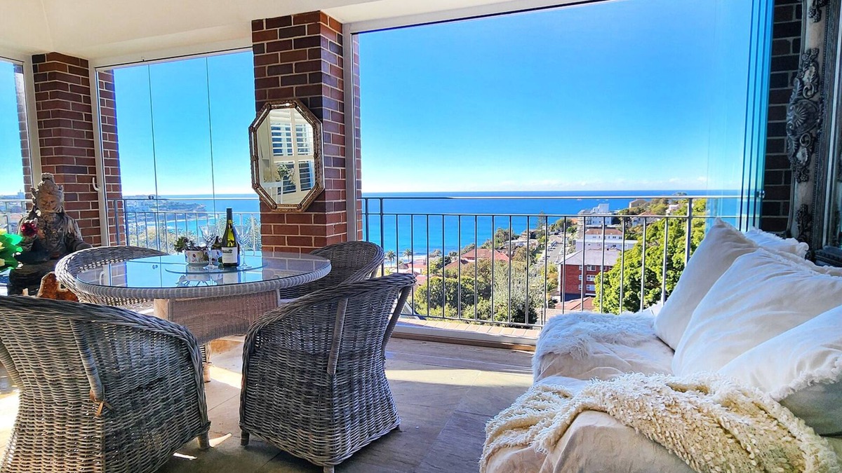Bronte Apartment | Incredible Bronte Beach views from large balcony