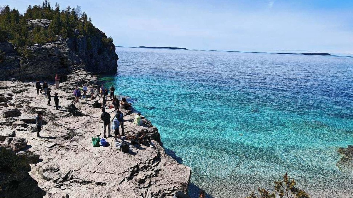 Tobermory House | Incredible Budget Friendly with AC in Tobermory