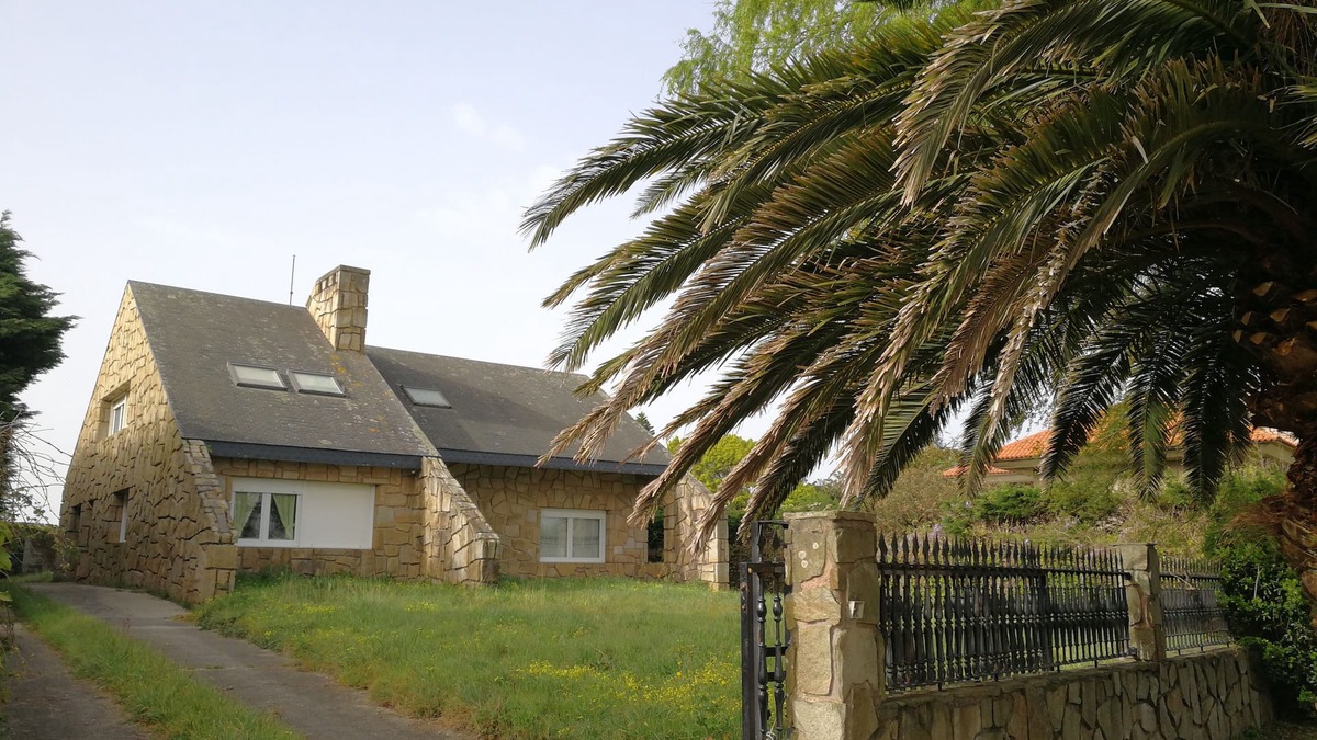 Vilanova Ski Chalet | Incredible villa on the Beach