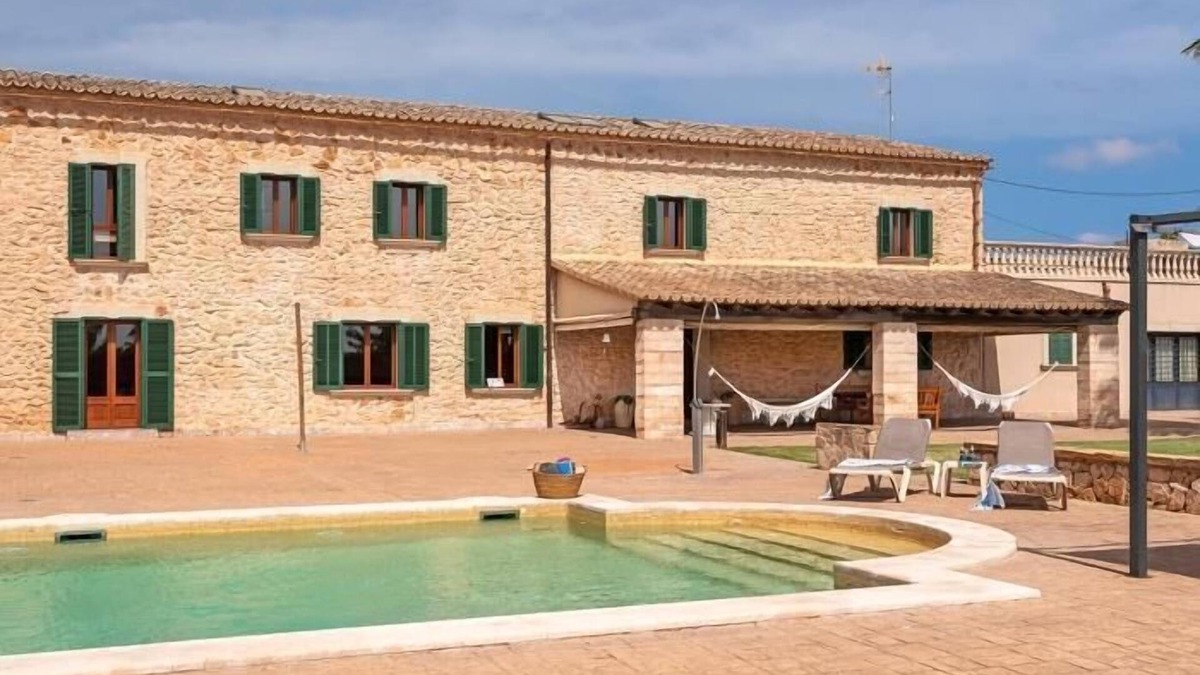 Santanyi Cottage | Incredible finca with huge garden and pool for up to 8 persons in Santanyi