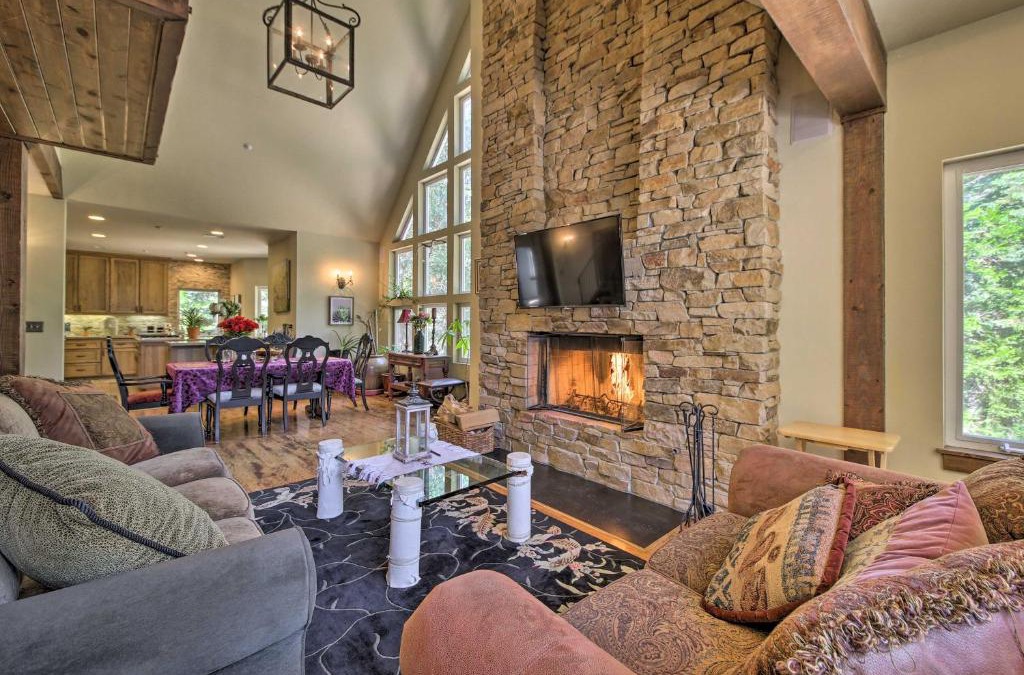 Lake Arrowhead House | Incredible Lake Arrowhead Home with Views and Decks!