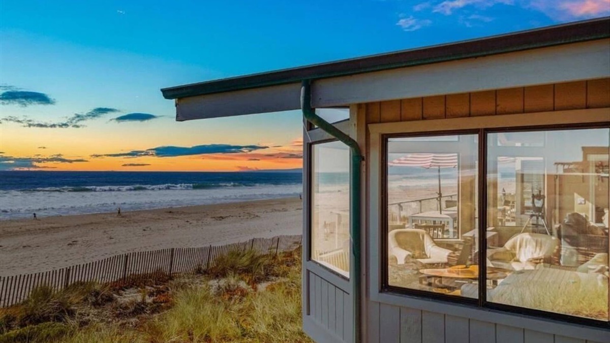Watsonville House | Incredible Oceanfront Luxury ~ VIEWS ~ Billiards/Pong * new grocery delivery!