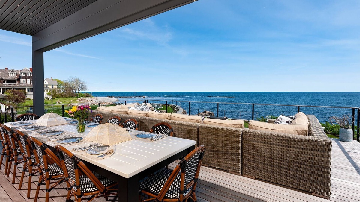 York Beach House | INCREDIBLE OCEANFRONT HOME, ELEVATOR, 6 BEDROOMS, 7 BATHS & SPECTACULAR VIEWS!