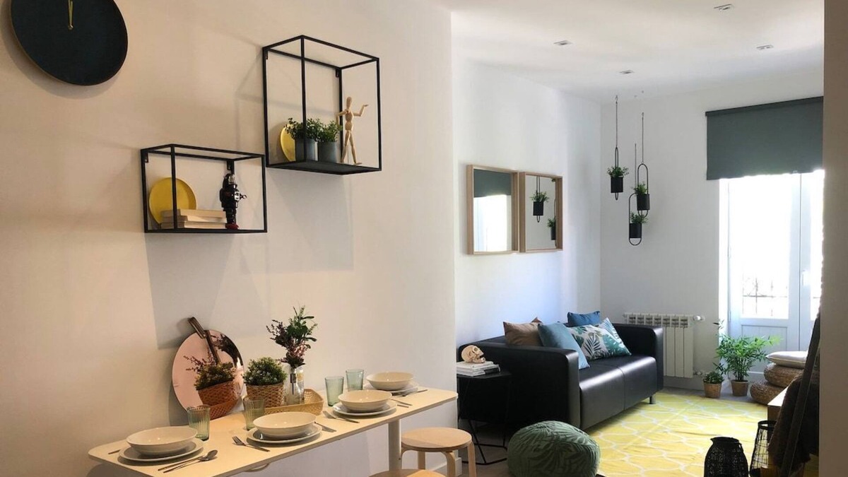 Palos de la Frontera Apartment | Incredible triple apartment in Atocha, 3A
