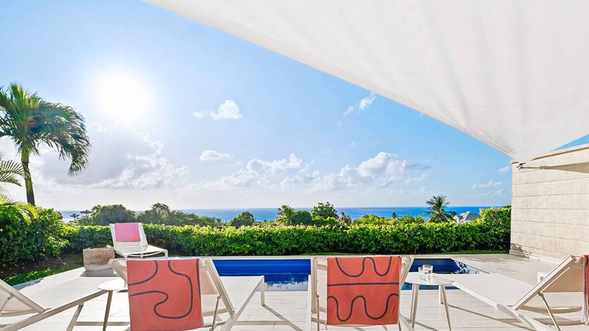 Merlin Bay Villa | Incredible villa, beach club access- Whitehaven (2 bed)