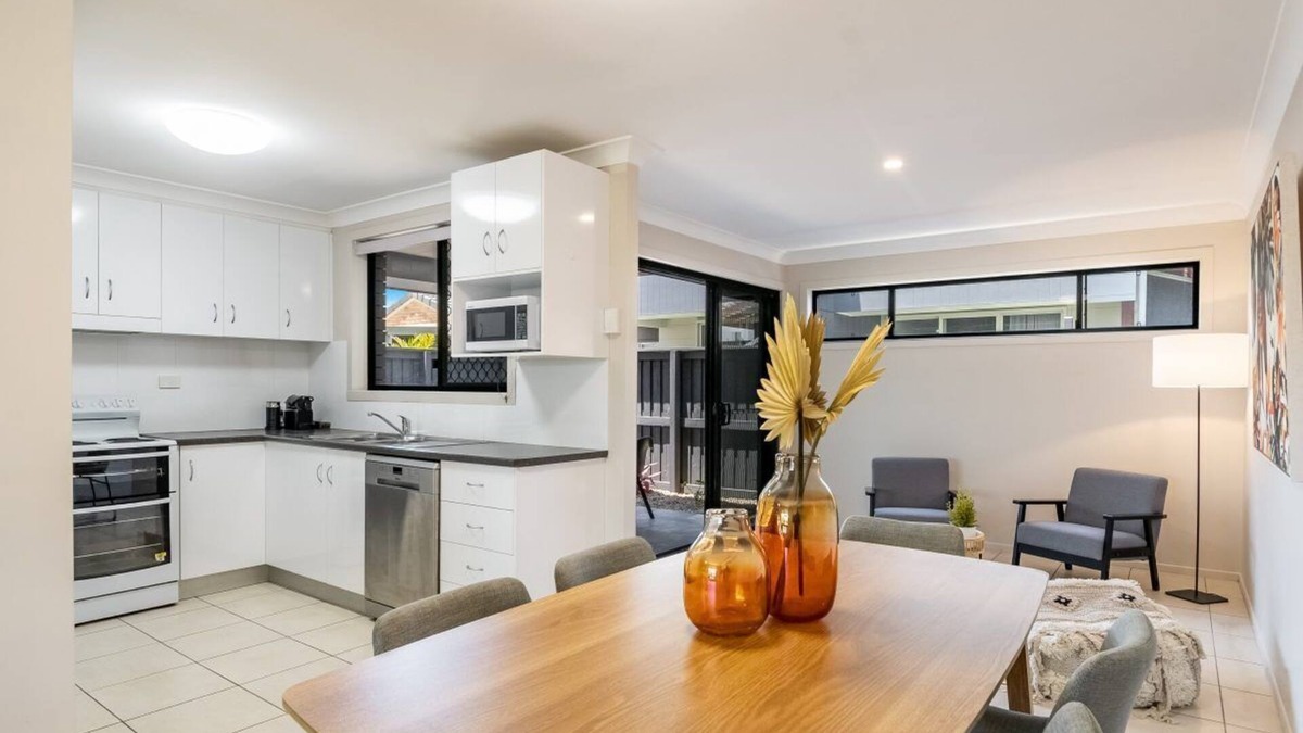 Lennox Head Apartment | Indah is a well-proportioned residence provides the perfect single-level home.