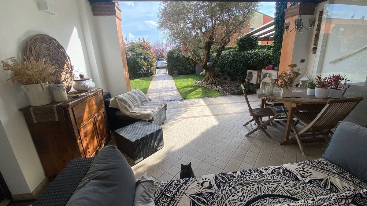 Carita Apartment | Independent apartment with large parking area