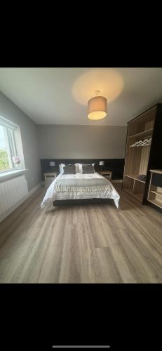 Listowel House | Independent Room Only - Listowel