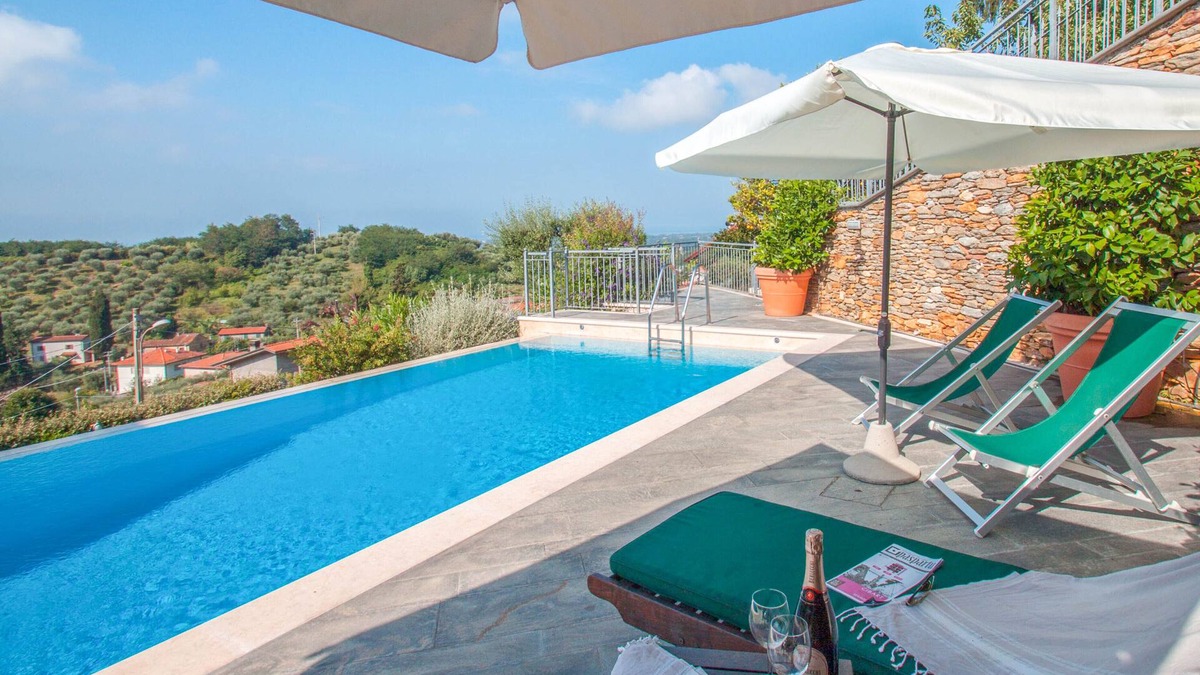 Strettoia Villa | INDEPENDENT SEA VIEW VILLA WITH PRIVATE INFINITY POOL 3 BEDROOMS