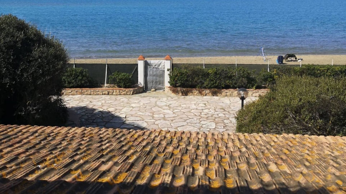Saline Sadun Villa | Independent villa with access to the sea - Giannella