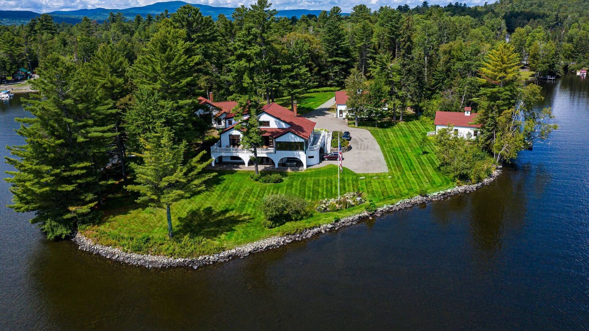 Oquossoc House | Indian Point - Breathtaking, private getaway on Rangeley Lake