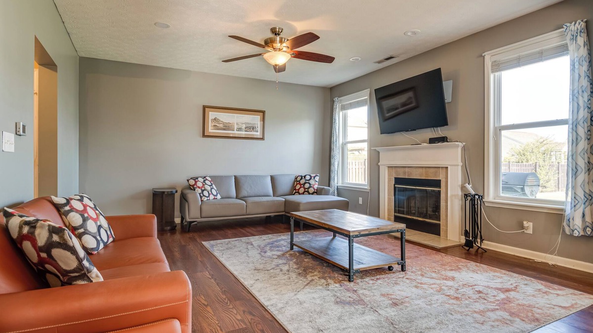 Indianapolis House | Indianapolis Home w/Patio & Community Pool!