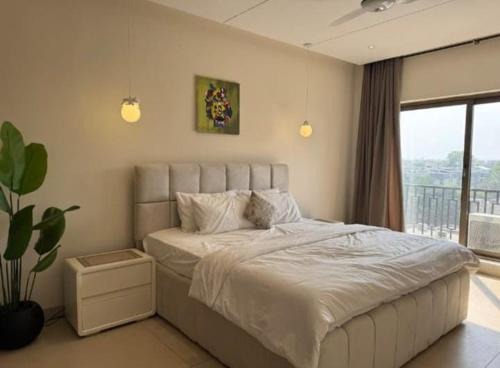 Lahore Apartment | Indigo Luxury Premium Serviced Apartments Gulberg 3 - LMY Lahore
