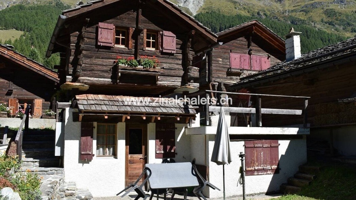 Zinal Ski Chalet | Individual chalet in Zinal - 1 bedrooms with 1 double bed (160x200) - living room - TV broadcasting