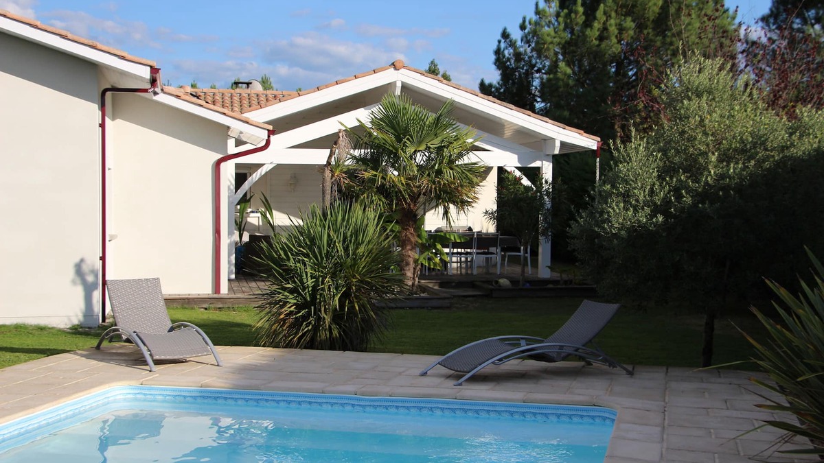 Ares House | INDIVIDUAL HOUSE NEAR CAP FERRET