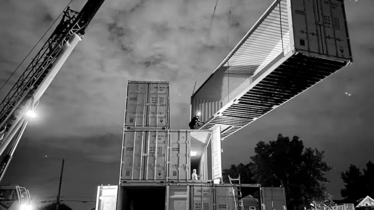 Kennedy King House | Indy's 1st Container Home- 3 car garage - Downtown