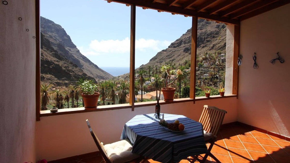Valle Gran Rey Apartment | Inexpensive apartment with sea view and terrace