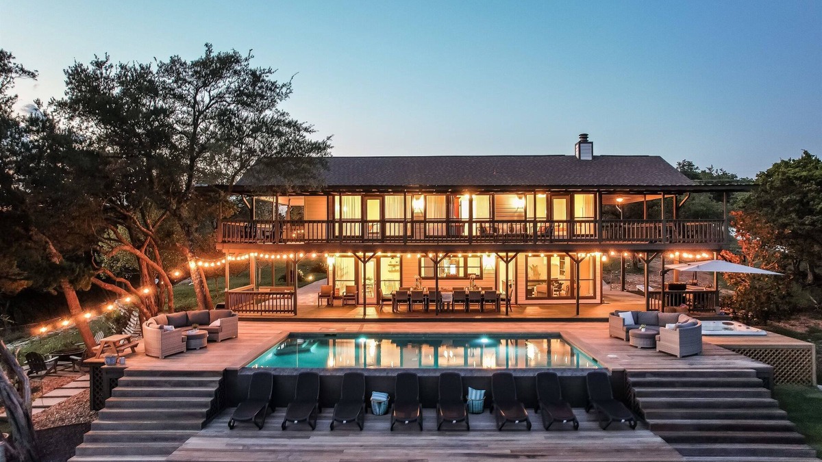 Leander House | Infinity Pool Paradise|10-Acre Hill Country Escape