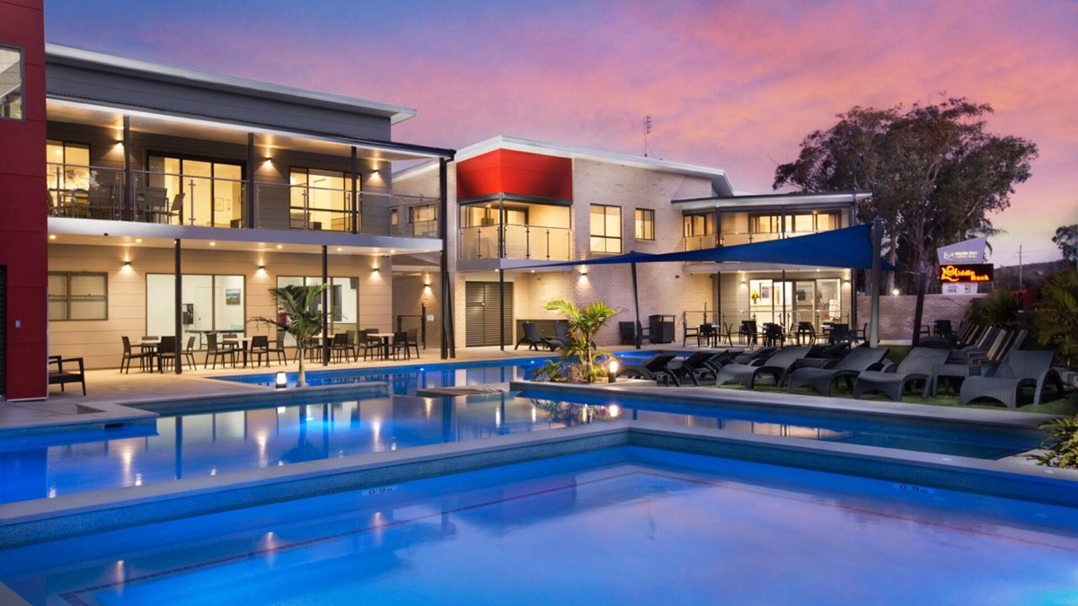 One Mile Other | Ingenia Holidays Middle Rock