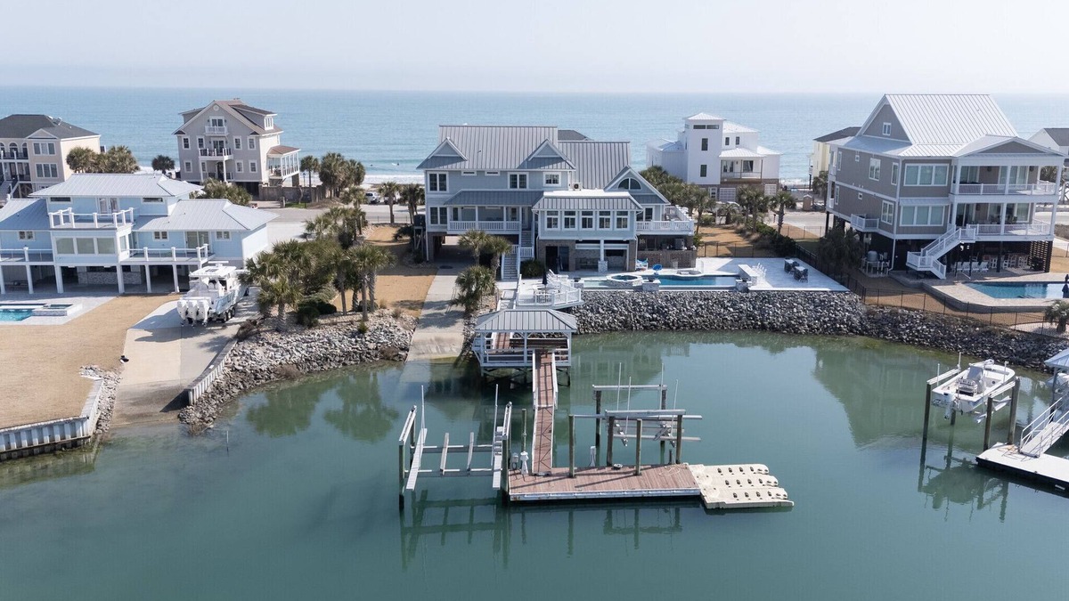 Inlet Harbour House | Inlet Front 5 BR Pet Friendly Beach House with Private Pool and Hot Tub! Lunasea