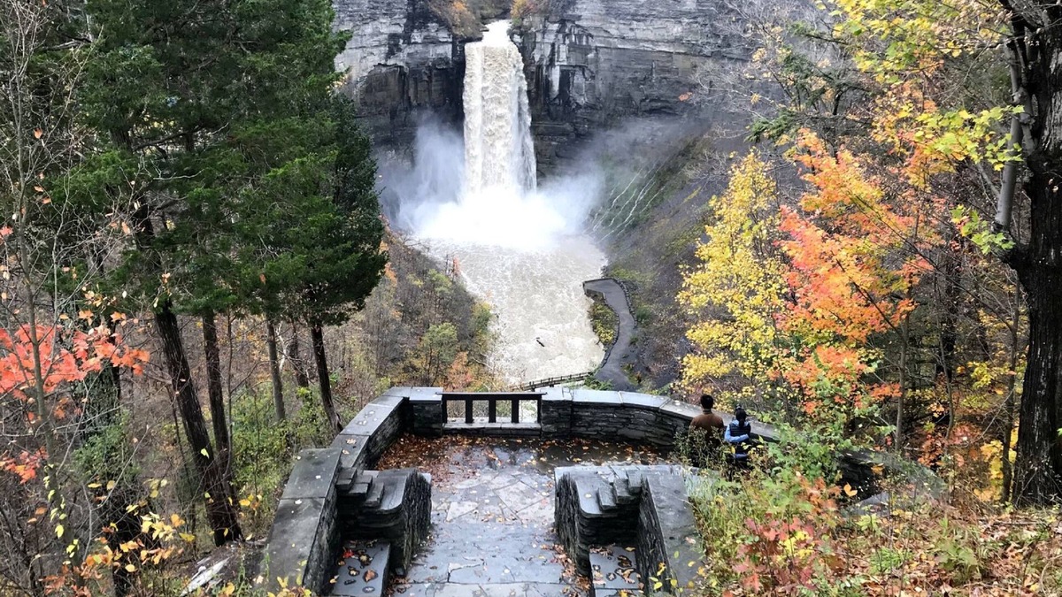 Trumansburg Hotel | Inn at Taughannock Falls