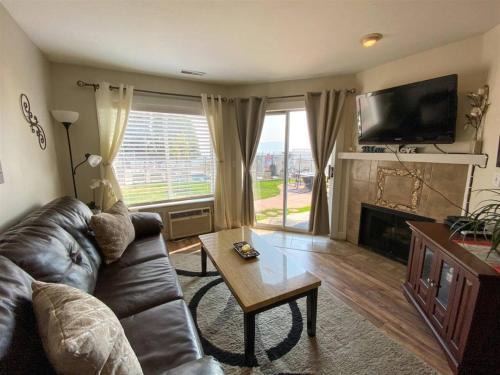 Harbor Village House | Inn Building Condo 103 updated, pool side view